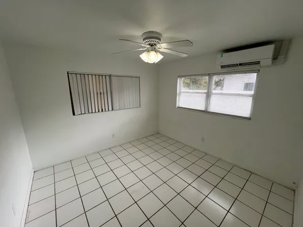 4365 Golden Gate Pkwy, Naples, FL