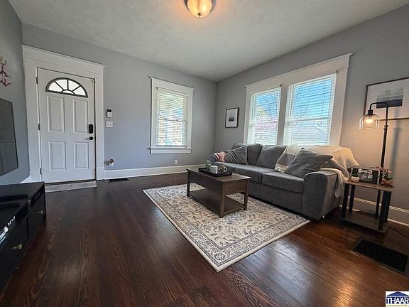 5th image of 615 Morton St
