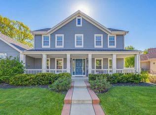 3818 S Centennial CIRCLE, Milwaukee, WI 53221