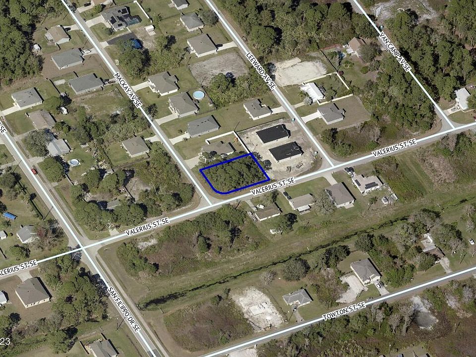 1st image of 1599 Mackay Ave SE