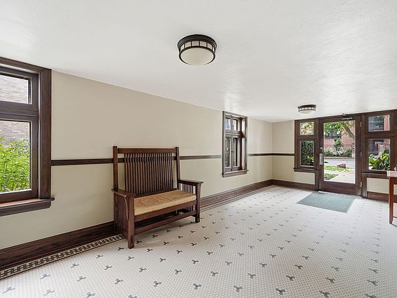 5th image of 1136 Ontario St APT 3B