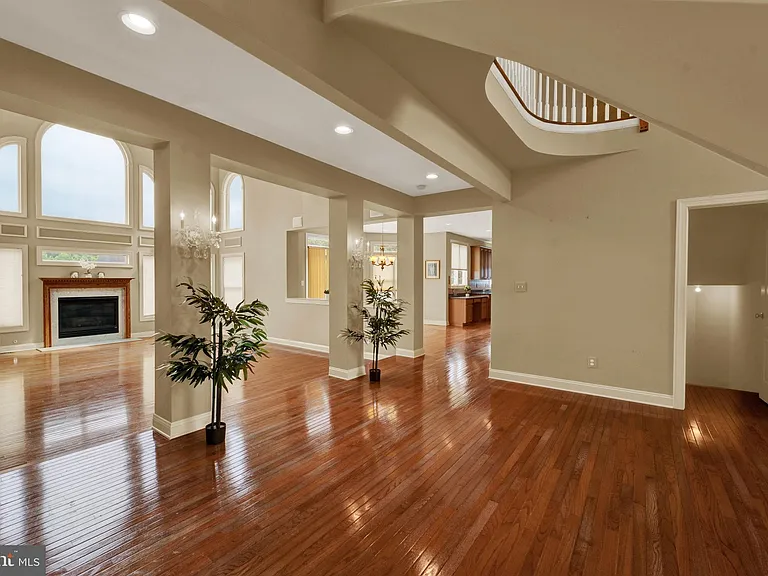 19 Meadowlark Dr — Photo 9