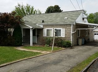311 Carson St, Springdale, PA 15144