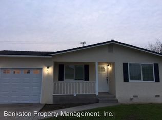 1553 E Stockham Ave, Tulare, CA 93274