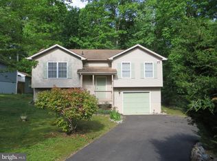 4021 Lakeview Pkwy, Locust Grove, VA 22508