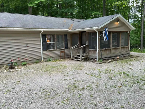495 Prairie Ln SW, Kalkaska, MI 49646