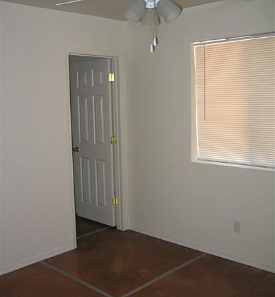 5th image of 3046 N Park Ave