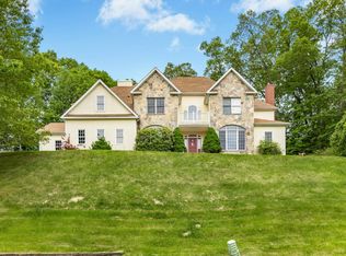 2 Arrowhead Ln, Westborough, MA 01581