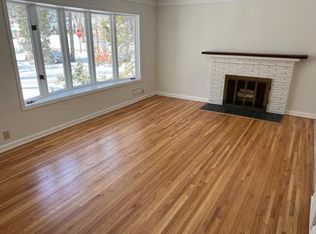 5617 W 68th St, Edina, MN 55439