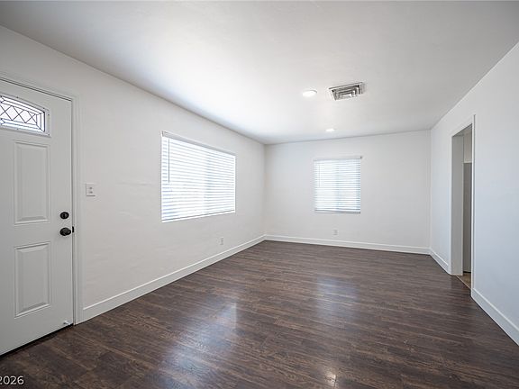 4th image of 454 National St
