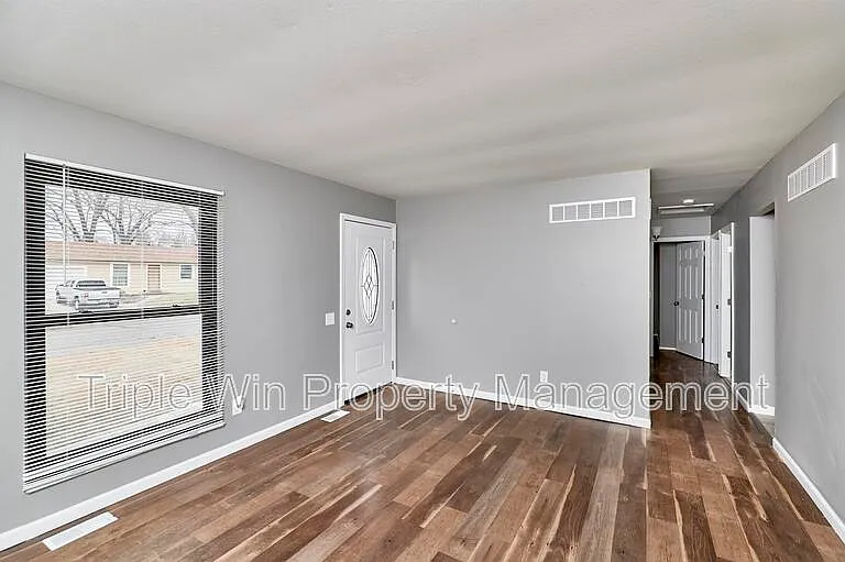 3049 Orton St — Photo 10