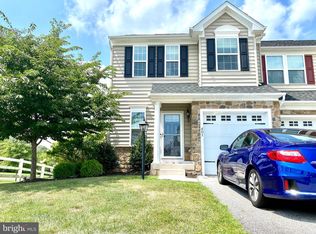 401 Sourwood Rd, Norristown, PA 19403