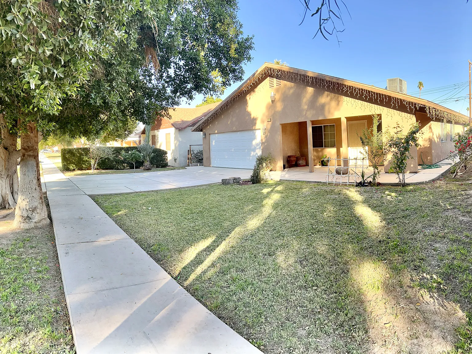 730 Pine Ave — Photo 3