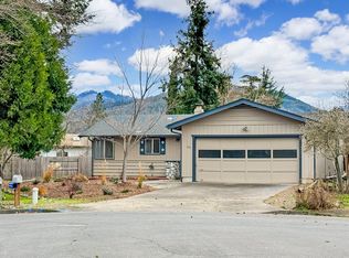 113 Christi Ct, Phoenix, OR 97535