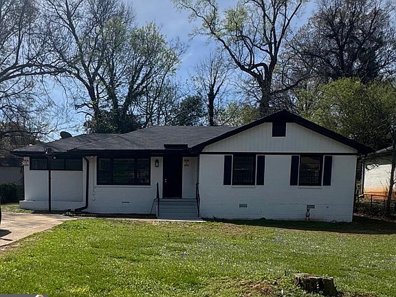 2nd image of 3005 Belvedere Ln