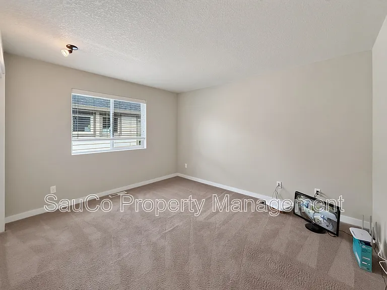 20269 SW Gracie St — Photo 23