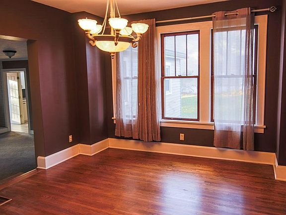 4 Dining Room