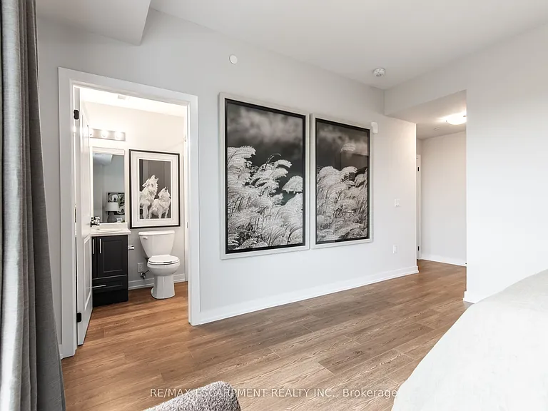 870 Queenston Rd #504 — Photo 32