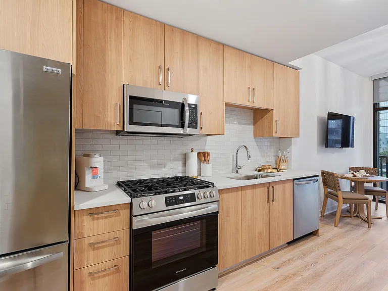 1212 Demonbreun St #706 — Photo 8