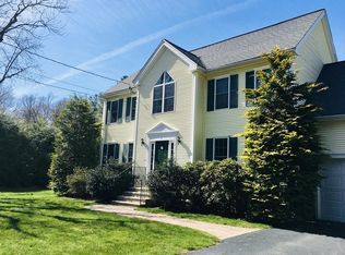 2 Macintosh Ln, Ashland, MA 01721