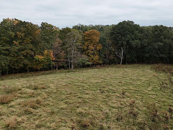 5th image of 999 Chestnut Grove Rd