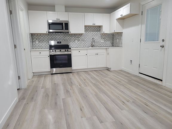 3rd image of 5572 Norman Way #C