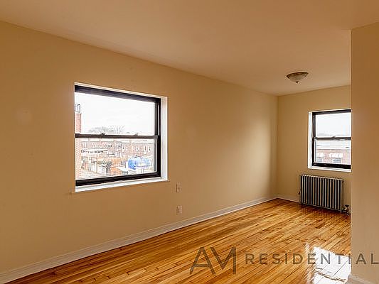 1st image of 303 Bay 17 St #3