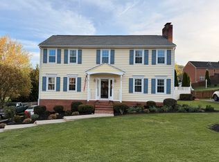 704 Joan Cir, Salem, VA 24153