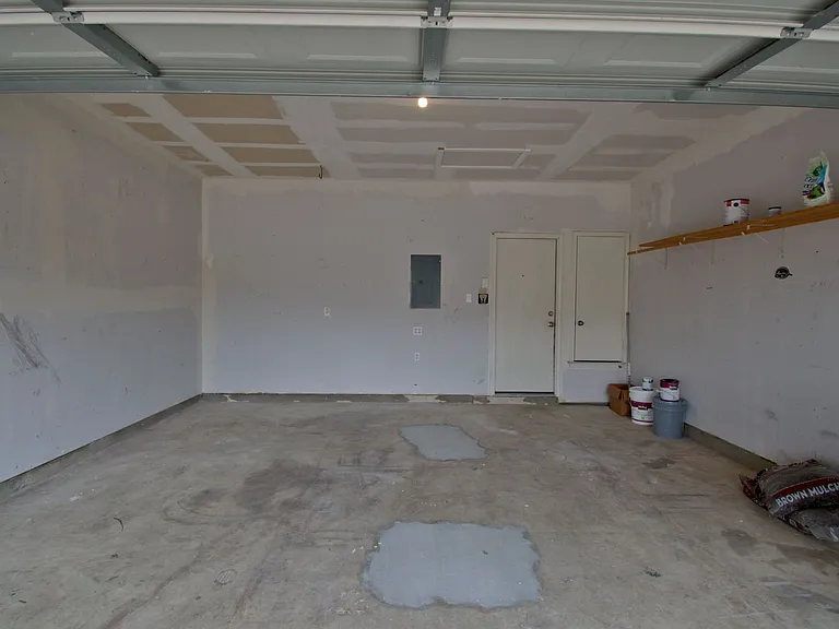 711 Abundance Ln — Photo 27