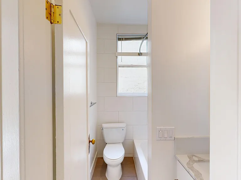 1401 Jones Street — Photo 7