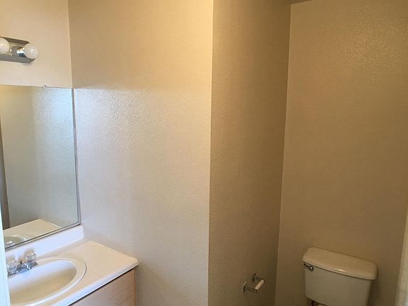 3rd image of 10640 McDougall St APT 5