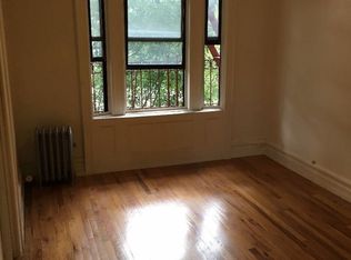 2390 29th St APT 14, Astoria, NY 11105