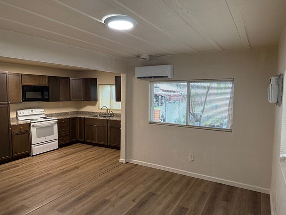 2nd image of 5445 Live Oak Dr