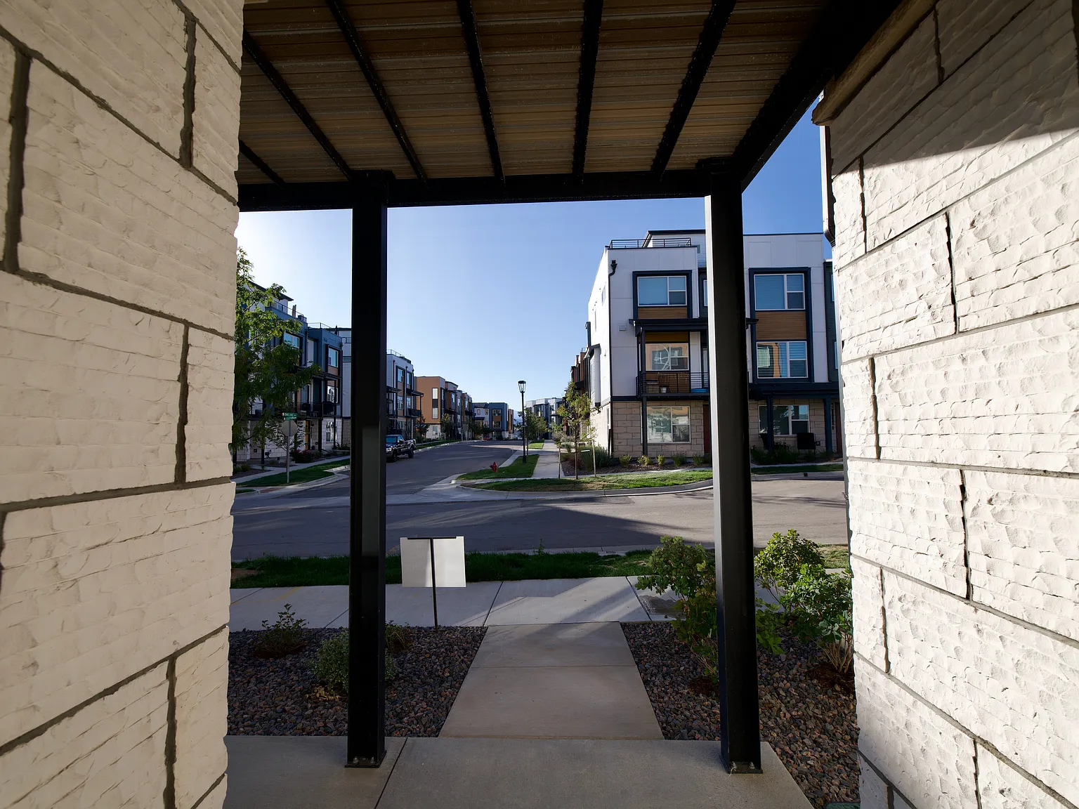 2 bed, 1800 sqft, $6,495 — Photo 3