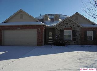 2005 N 6th St, Broken Arrow, OK 74012