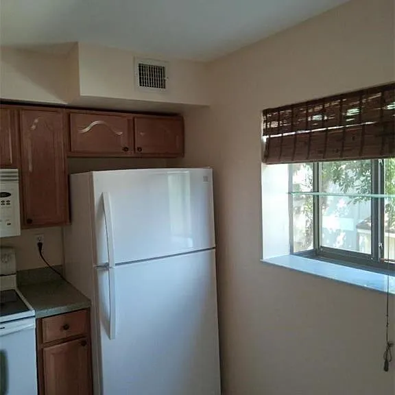 115 Gardens Dr #202 — Photo 3
