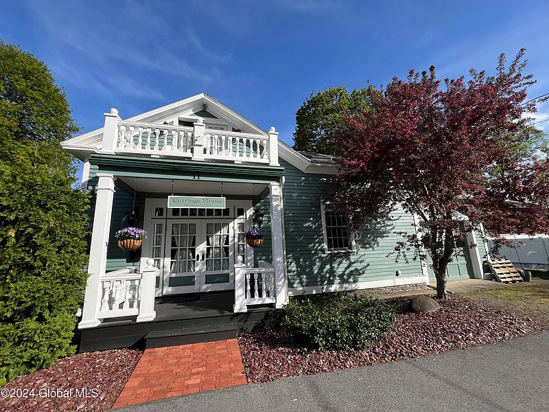 3rd image of 11 Sanford Street