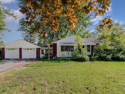 838 S Powell Rd, Essexville, MI, 48732