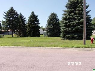 0 H Ave, Hawarden, IA 51023