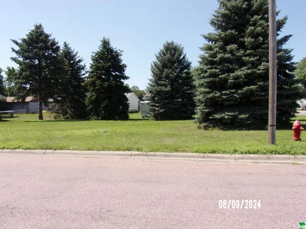 0 H Ave, Hawarden, IA 51023