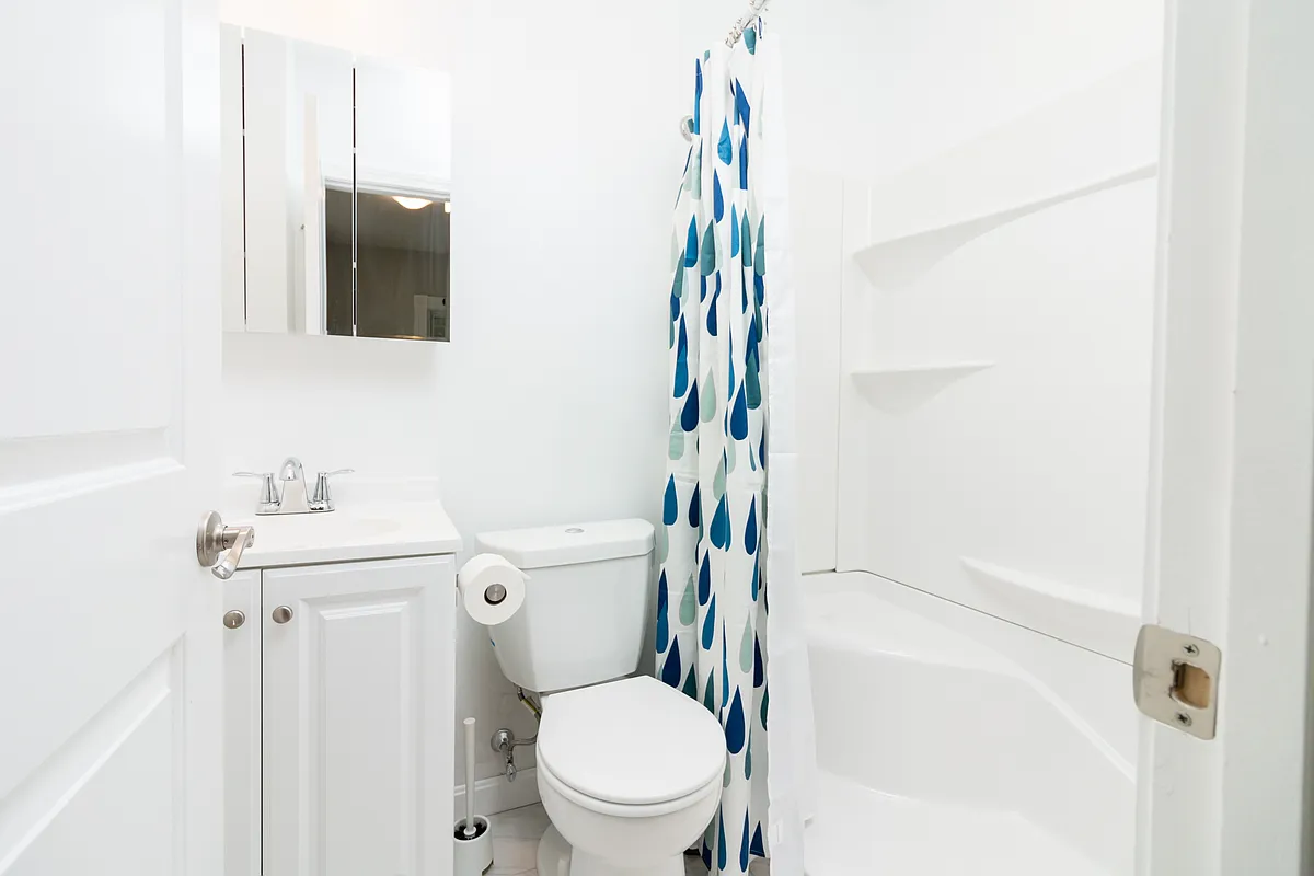 Building Photo - 155 Trenton St #3