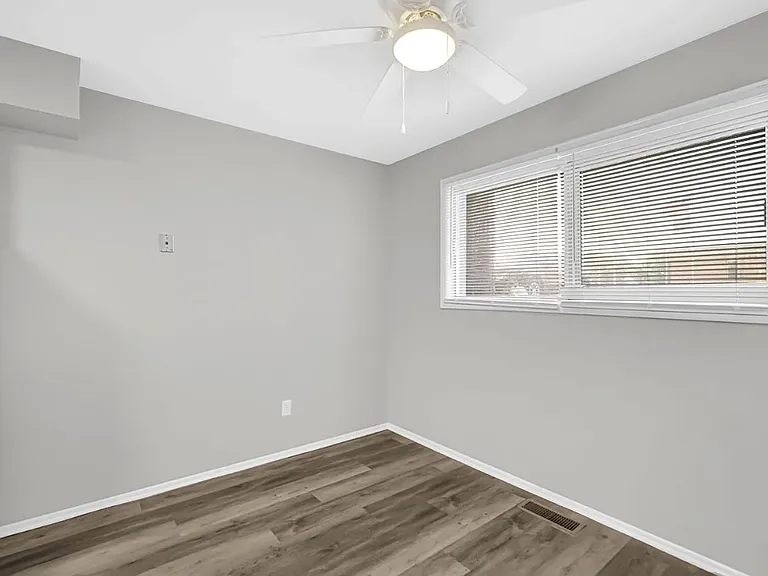 9201 Kennedy Ave #1C — Photo 8