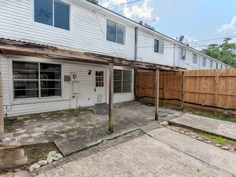 20335 Fieldtree Dr — Photo 21
