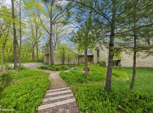 3702 Frederick Dr, Oak Brook, IL