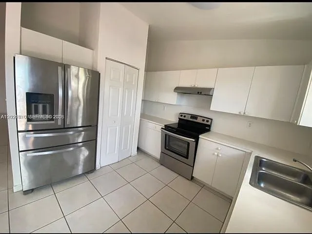 5841 SW 162nd Ct #5841 — Photo 2