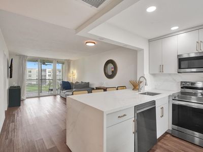 9420 Poinciana Place #311, Fort Lauderdale, FL, 33324