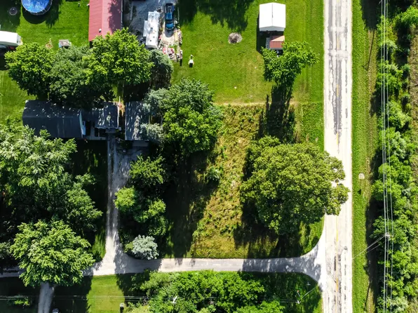 3500 N 17060e Rd, Momence, IL 60954