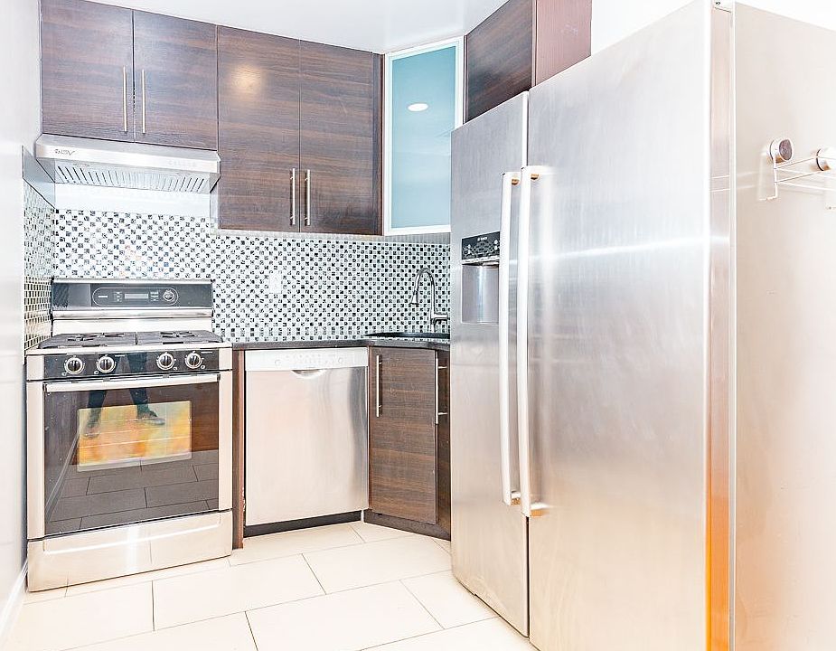 1st image of 161 Jefferson St #2BFF