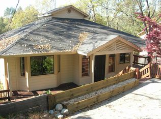 16826 Oscar Dr, Grass Valley, CA 95949