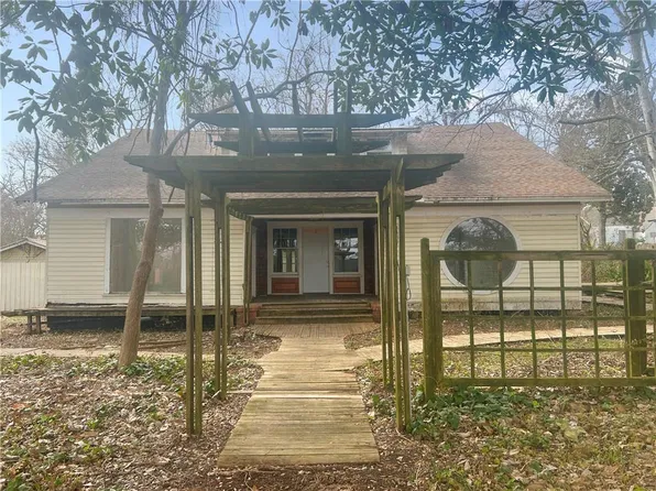 1036 Washington St, Natchitoches, LA 71457
